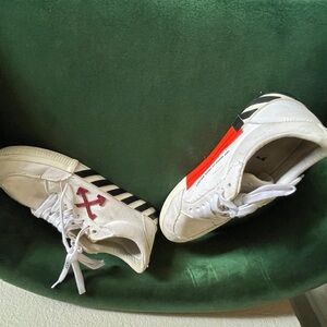 Off-White White and Black Men's Shoes